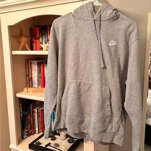 Nike Men's Light Gray Pullover Hoodie